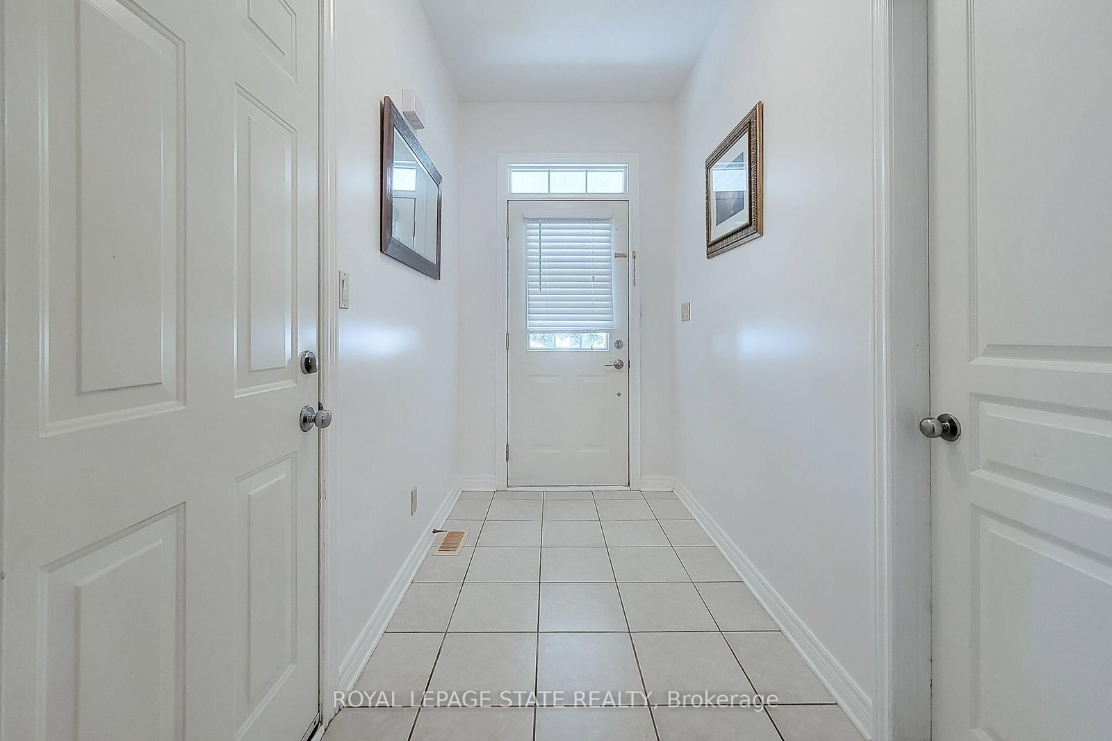 41 Vintners Lane • Grimsby, ON photo 12