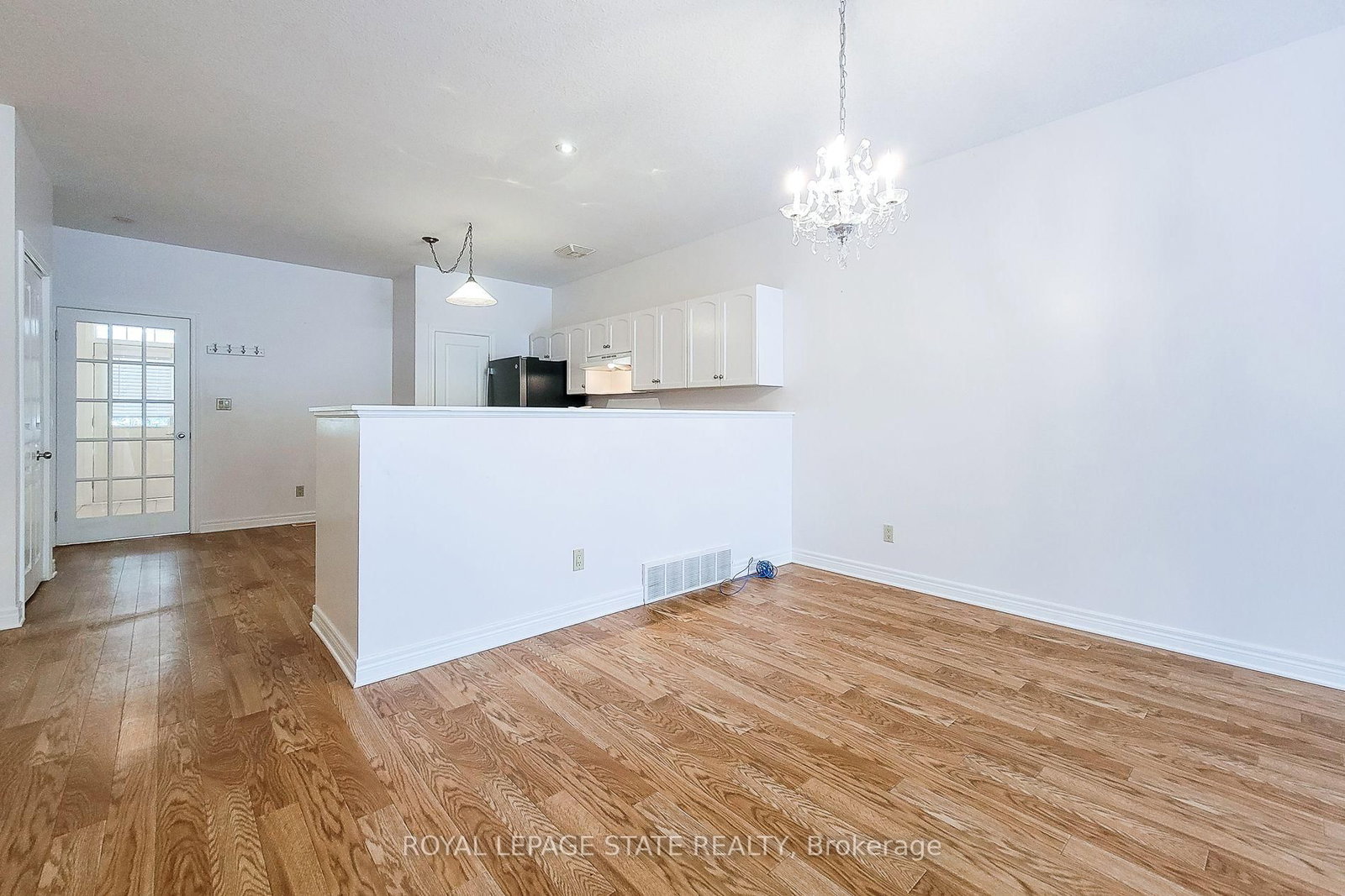41 Vintners Lane • Grimsby, ON photo 20