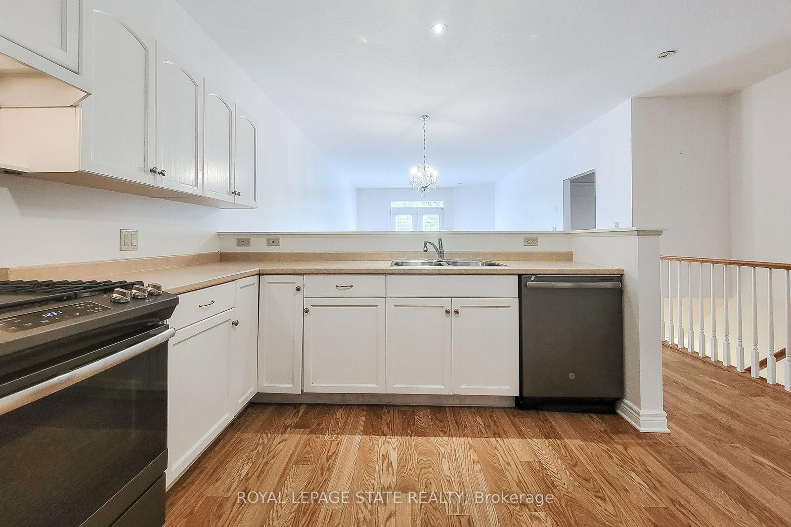 41 Vintners Lane • Grimsby, ON photo 22