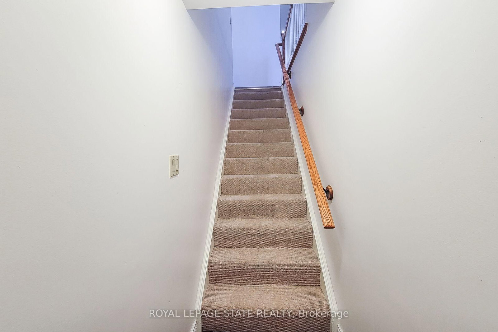 41 Vintners Lane • Grimsby, ON photo 40