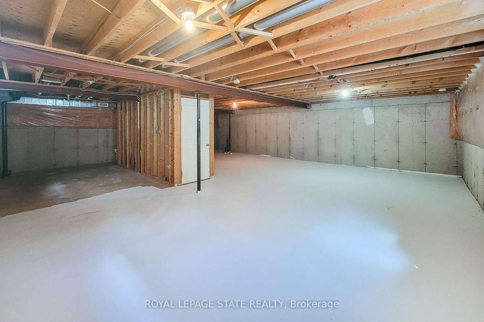 41 Vintners Lane • Grimsby, ON photo 42