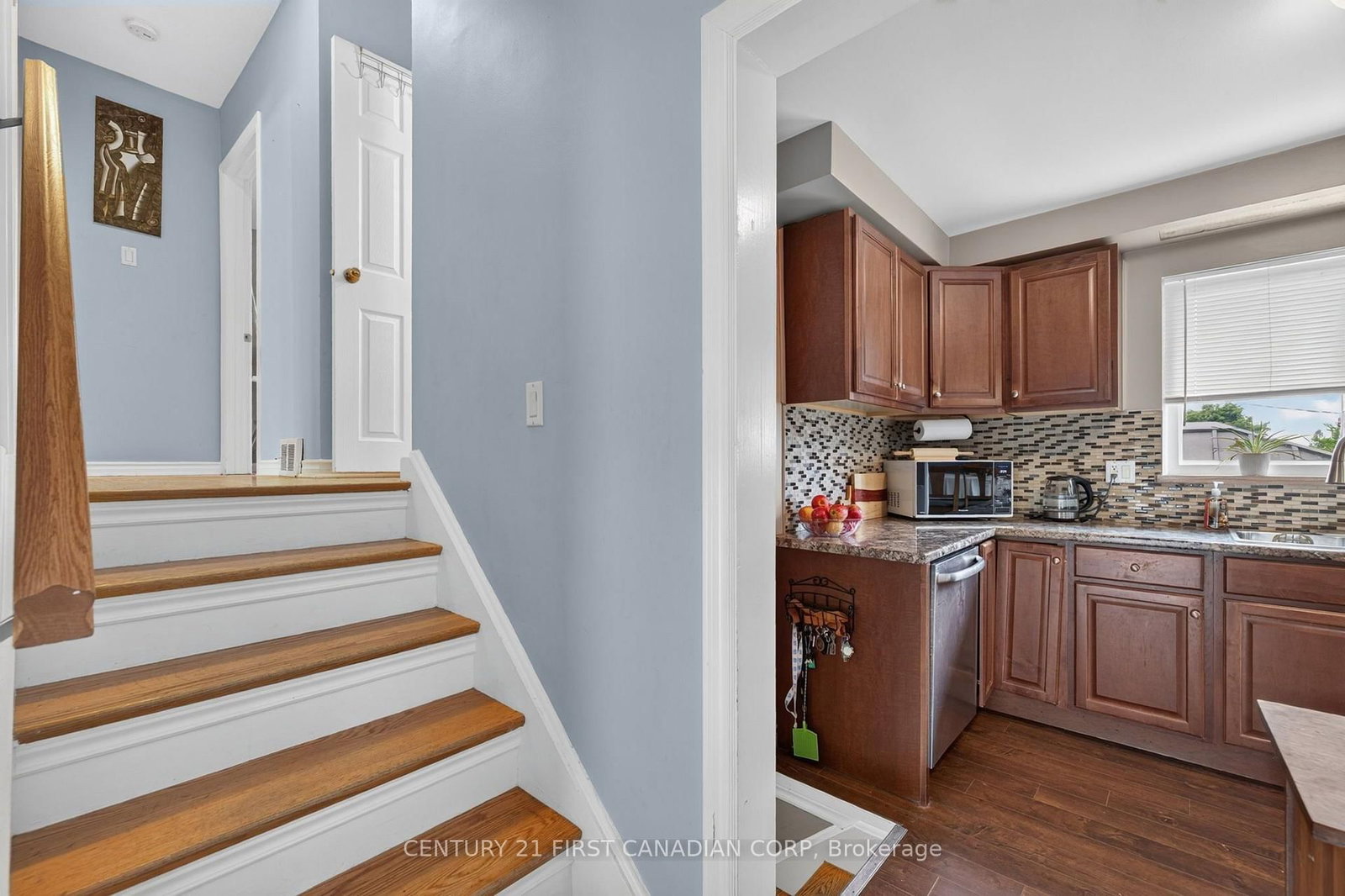 285 Panorama Crescent • London South, ON photo 12