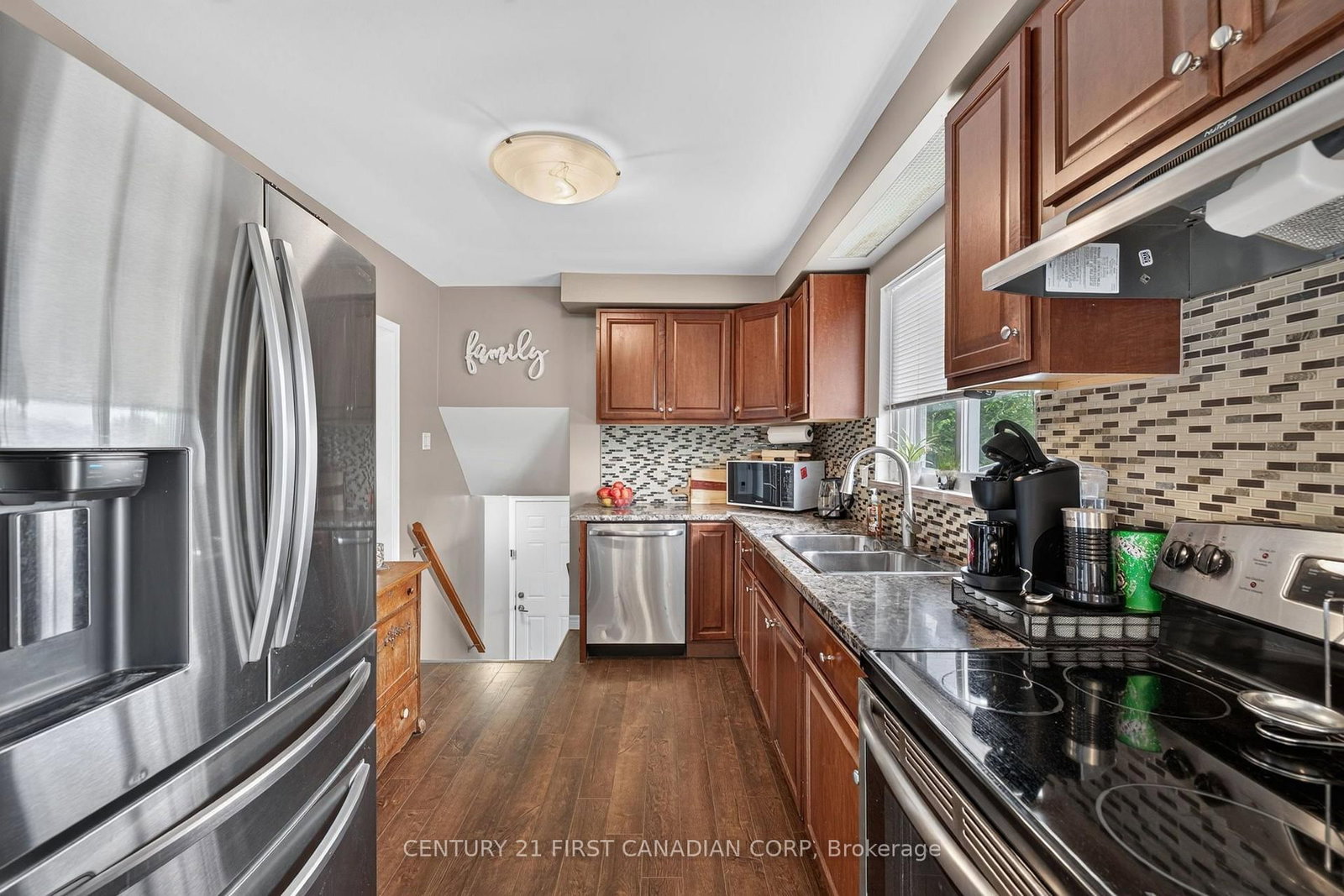 285 Panorama Crescent • London South, ON photo 15