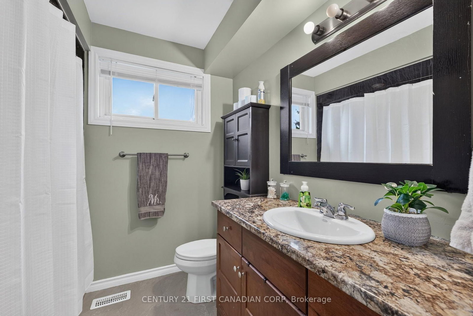 285 Panorama Crescent • London South, ON photo 27