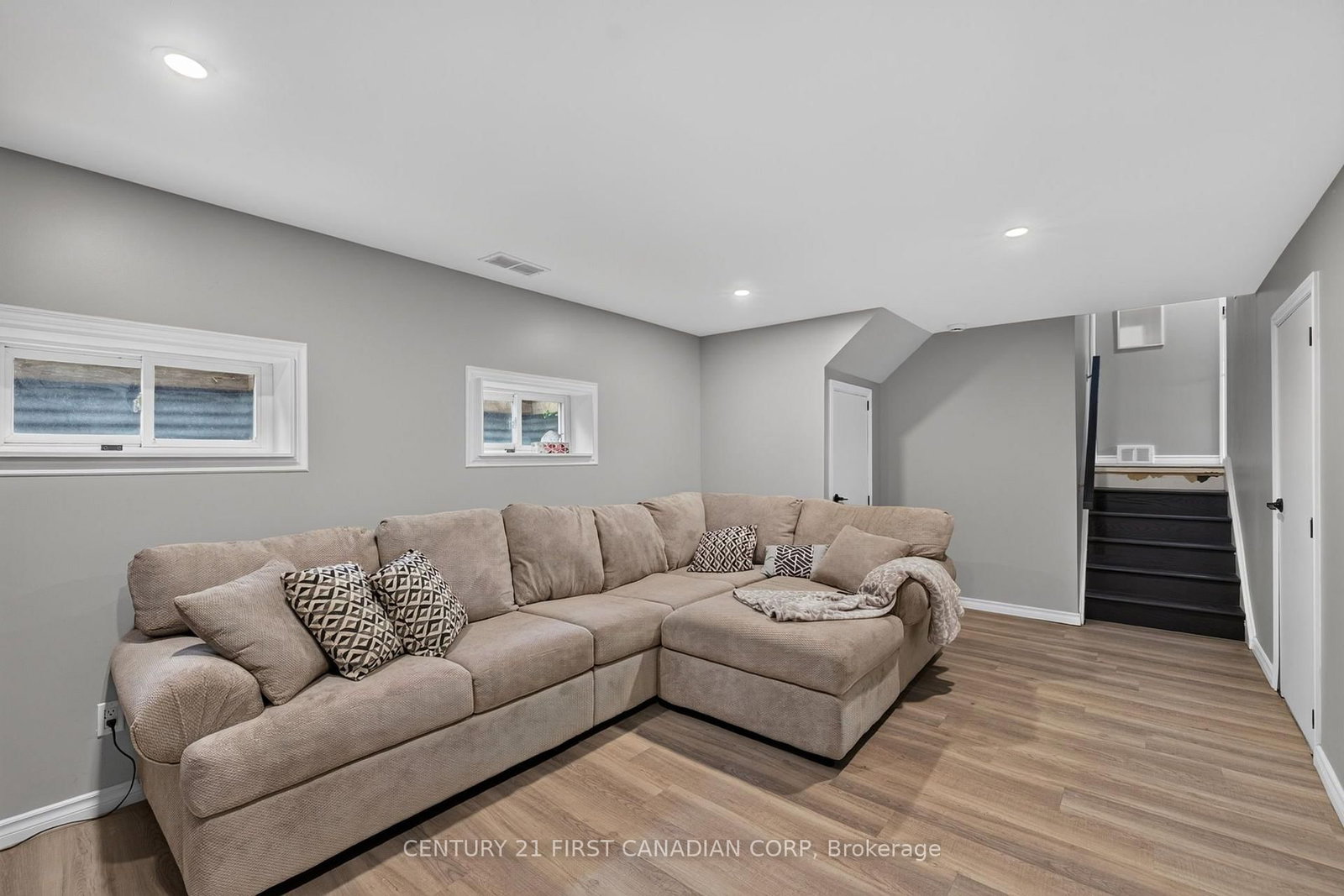 285 Panorama Crescent • London South, ON photo 38