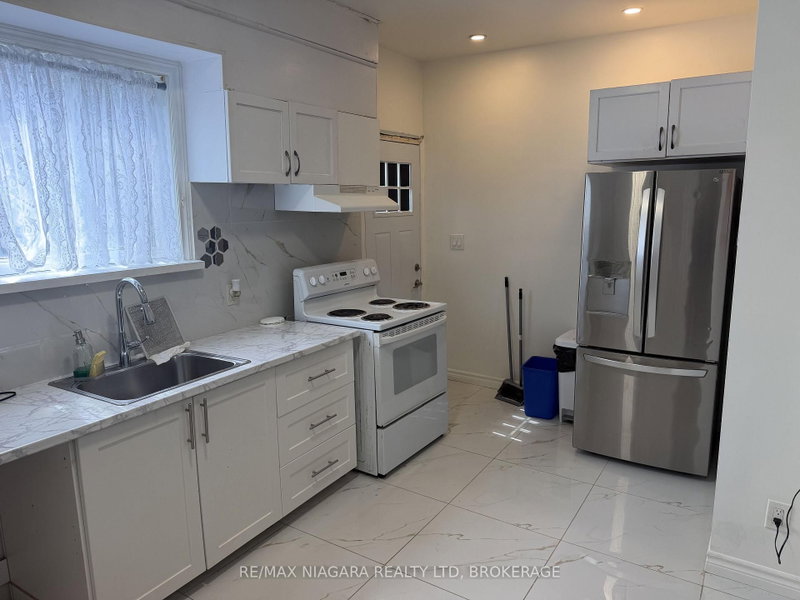 1 - 272 Mitchell Street
