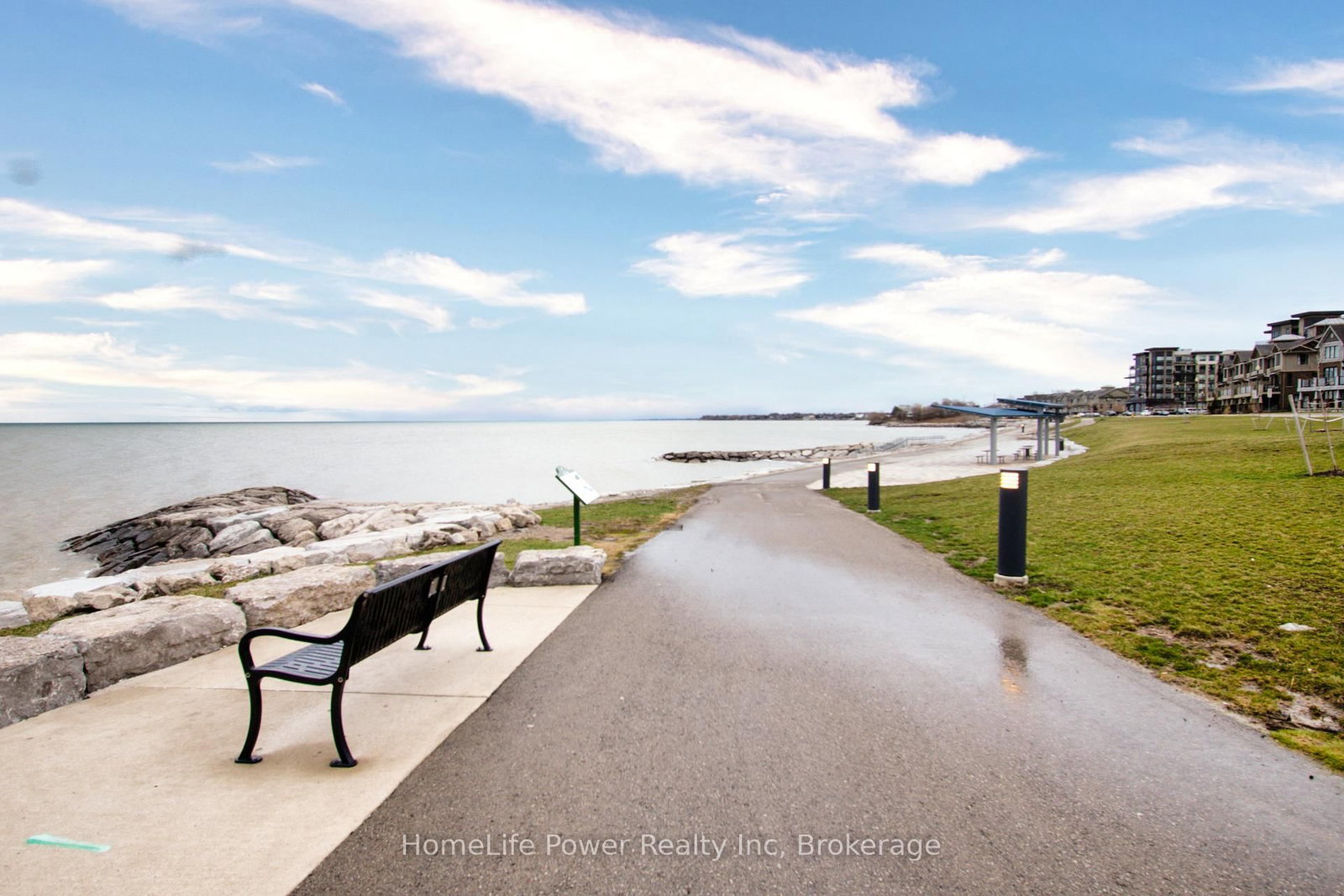79 Esplanade Lane • Grimsby, ON photo 4