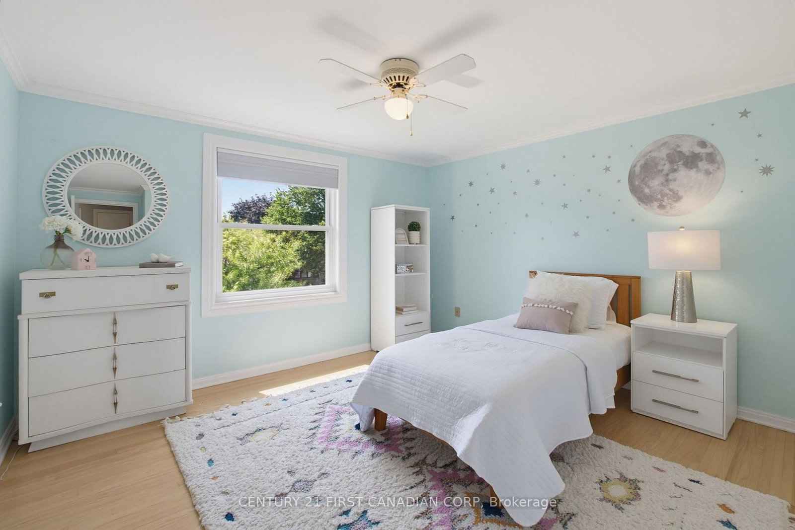 8 Meridene Crescent E • London North, ON photo 18