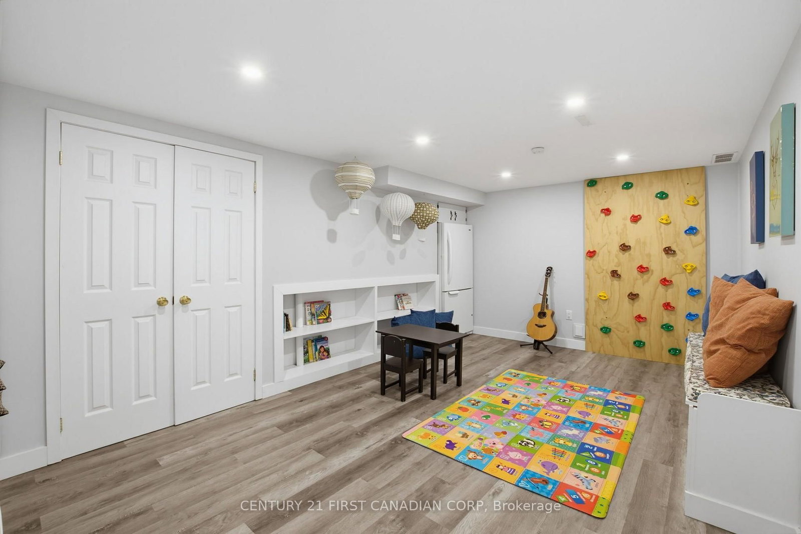 8 Meridene Crescent E • London North, ON photo 20