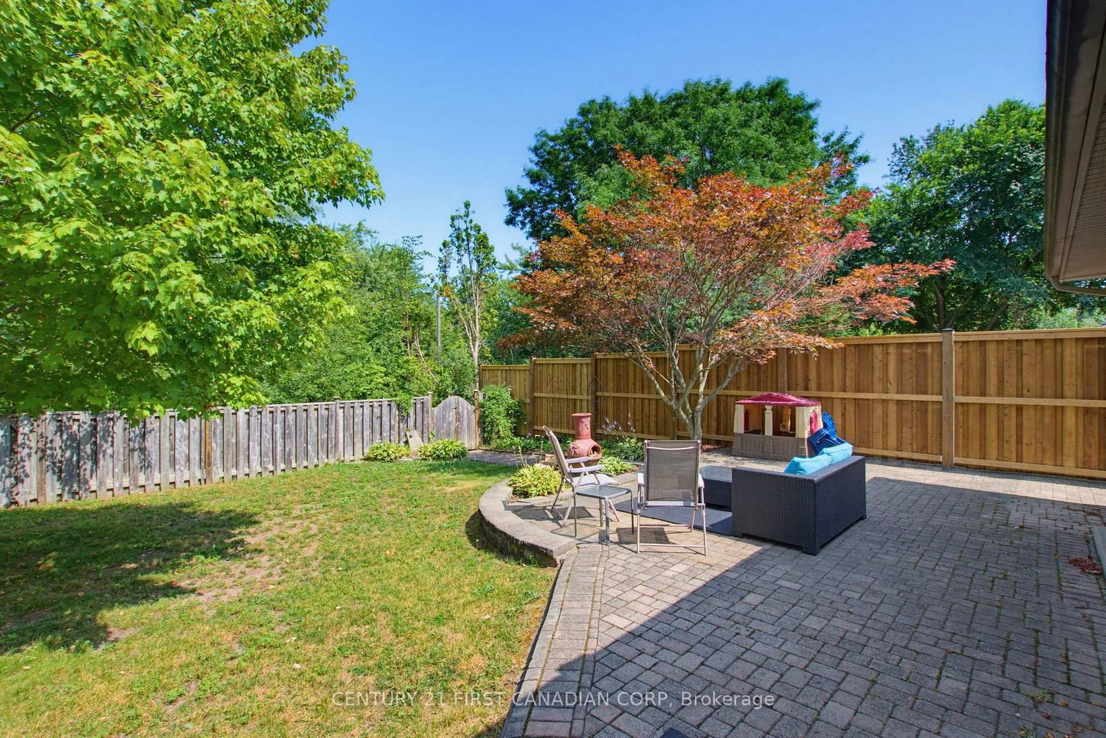 8 Meridene Crescent E • London North, ON photo 24