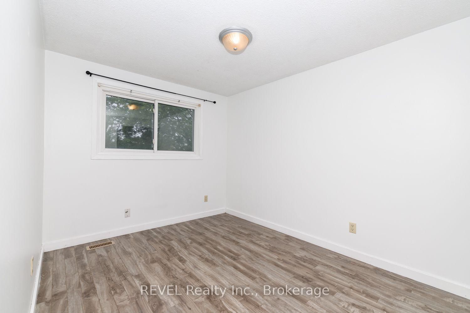97 Tupper Drive • Thorold, ON photo 14