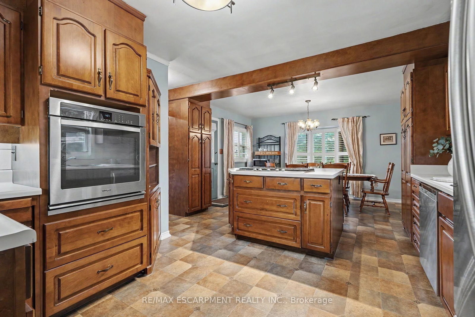 11 Miller Drive • Hamilton, ON photo 11