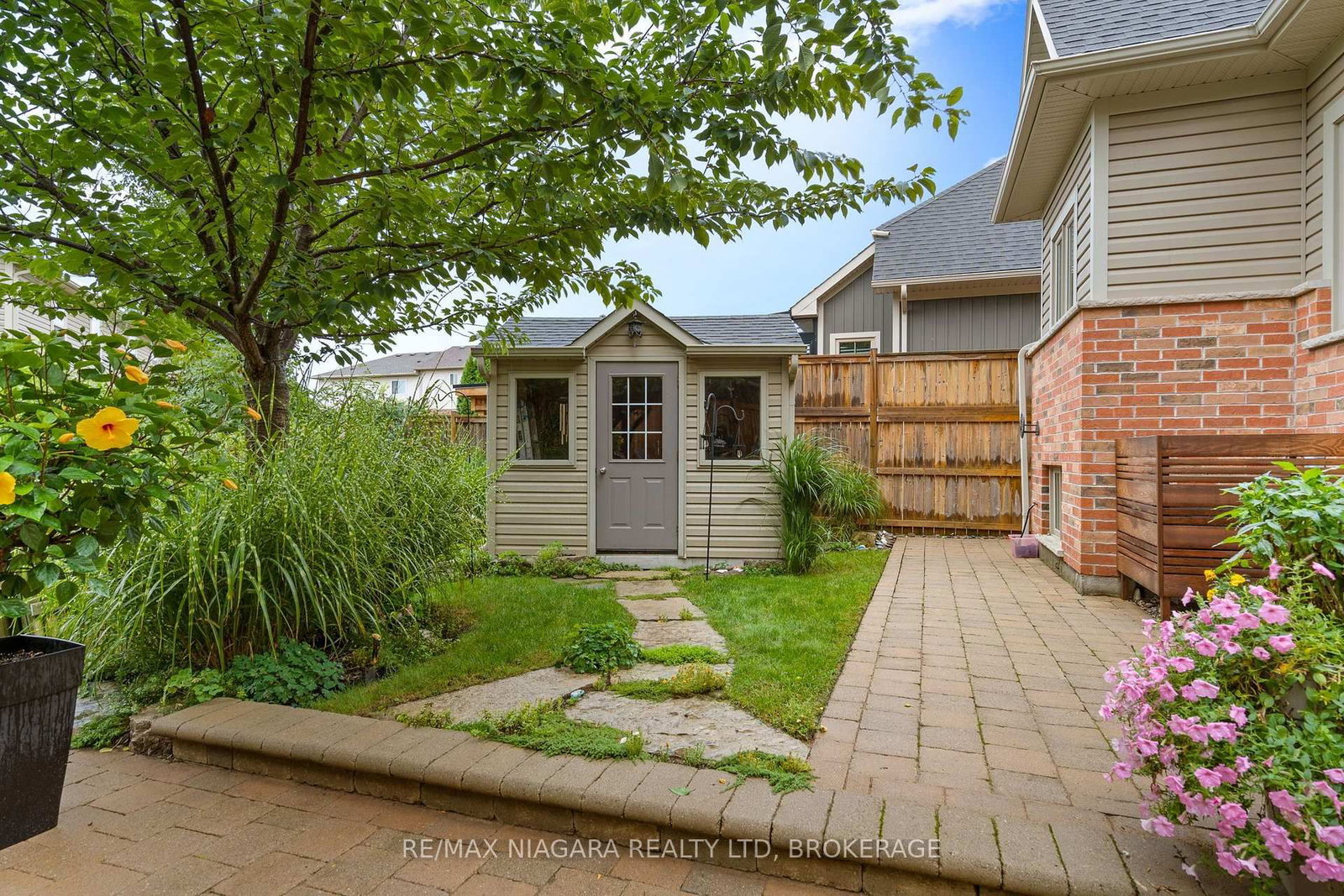 303 Main Street E • Grimsby, ON photo 40