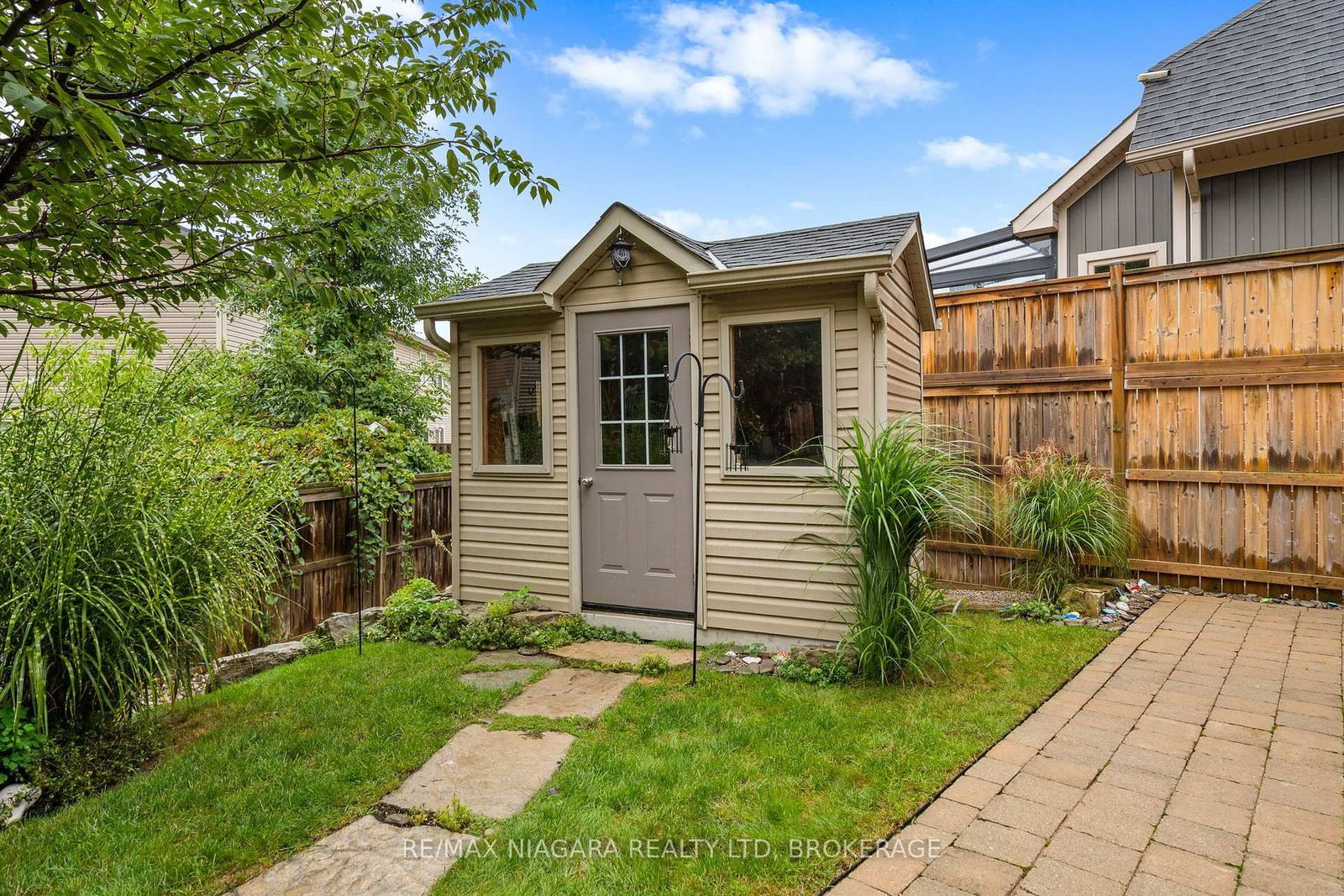 303 Main Street E • Grimsby, ON photo 41