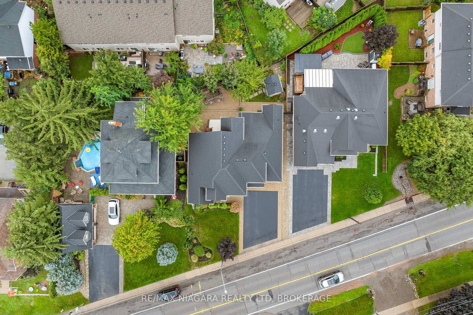 303 Main Street E • Grimsby, ON photo 50
