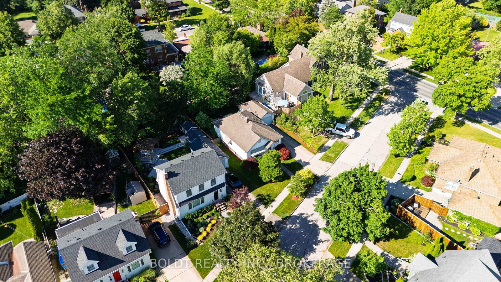9 Woodgate Avenue • St. Catharines, ON photo 35