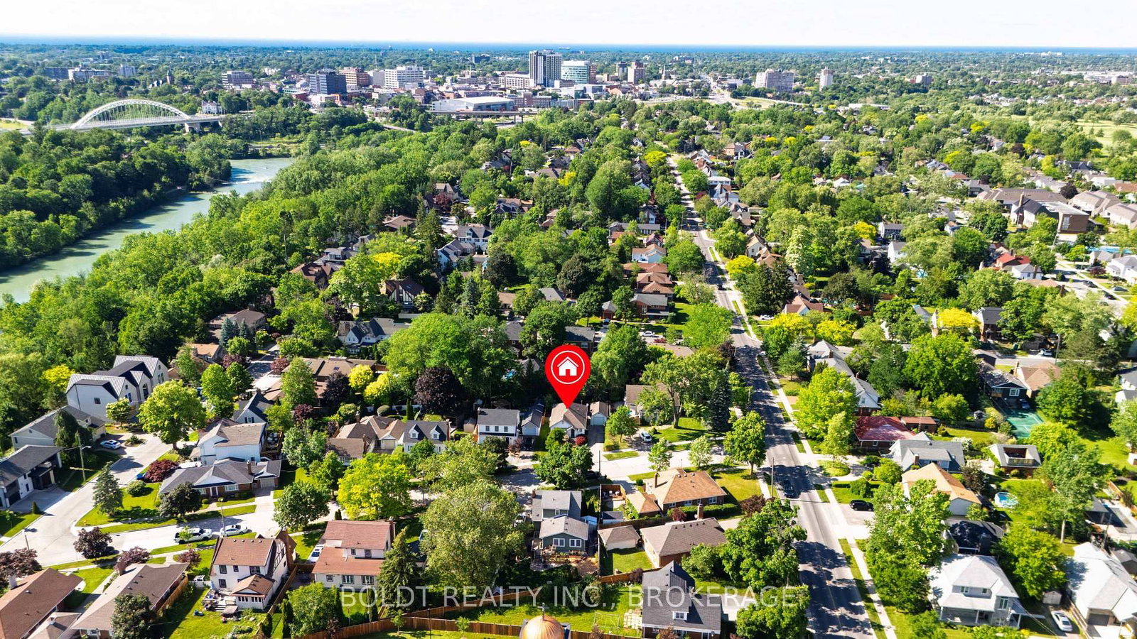9 Woodgate Avenue • St. Catharines, ON photo 38