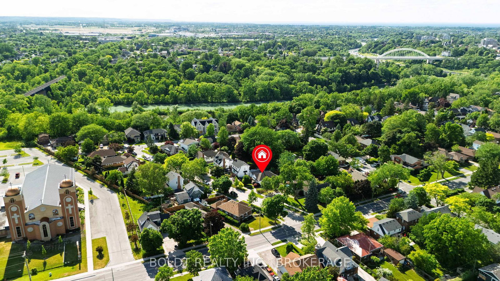 9 Woodgate Avenue • St. Catharines, ON photo 39