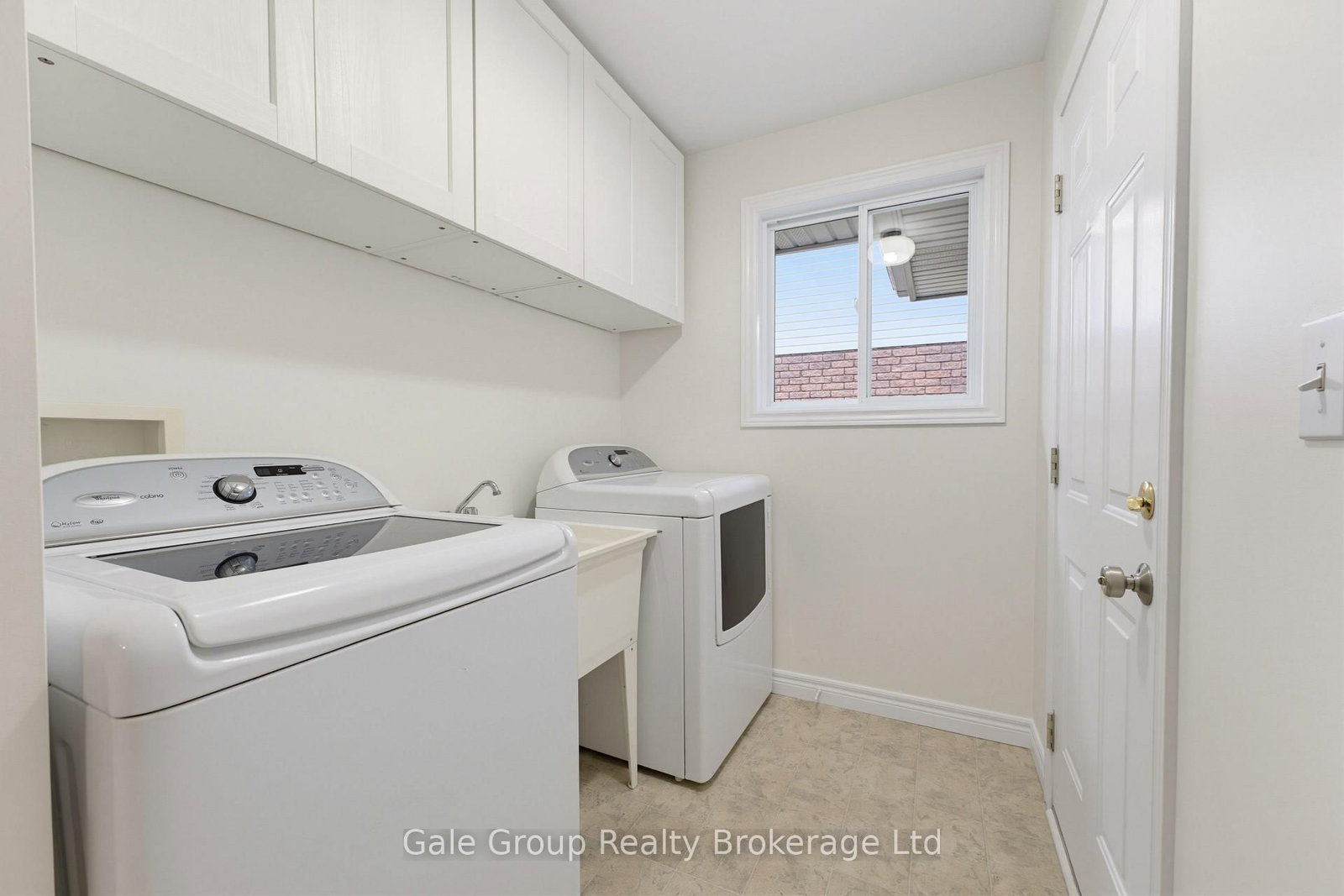 471 Ontario Street • Woodstock, ON photo 24