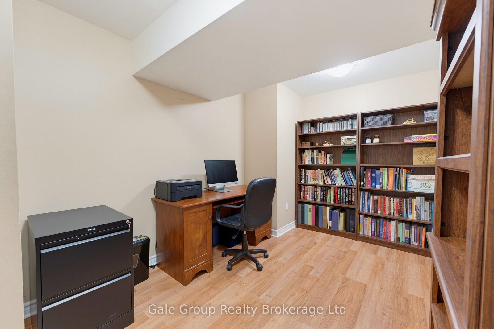 471 Ontario Street • Woodstock, ON photo 30
