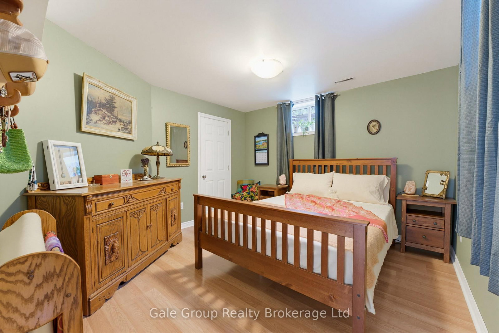 471 Ontario Street • Woodstock, ON photo 31