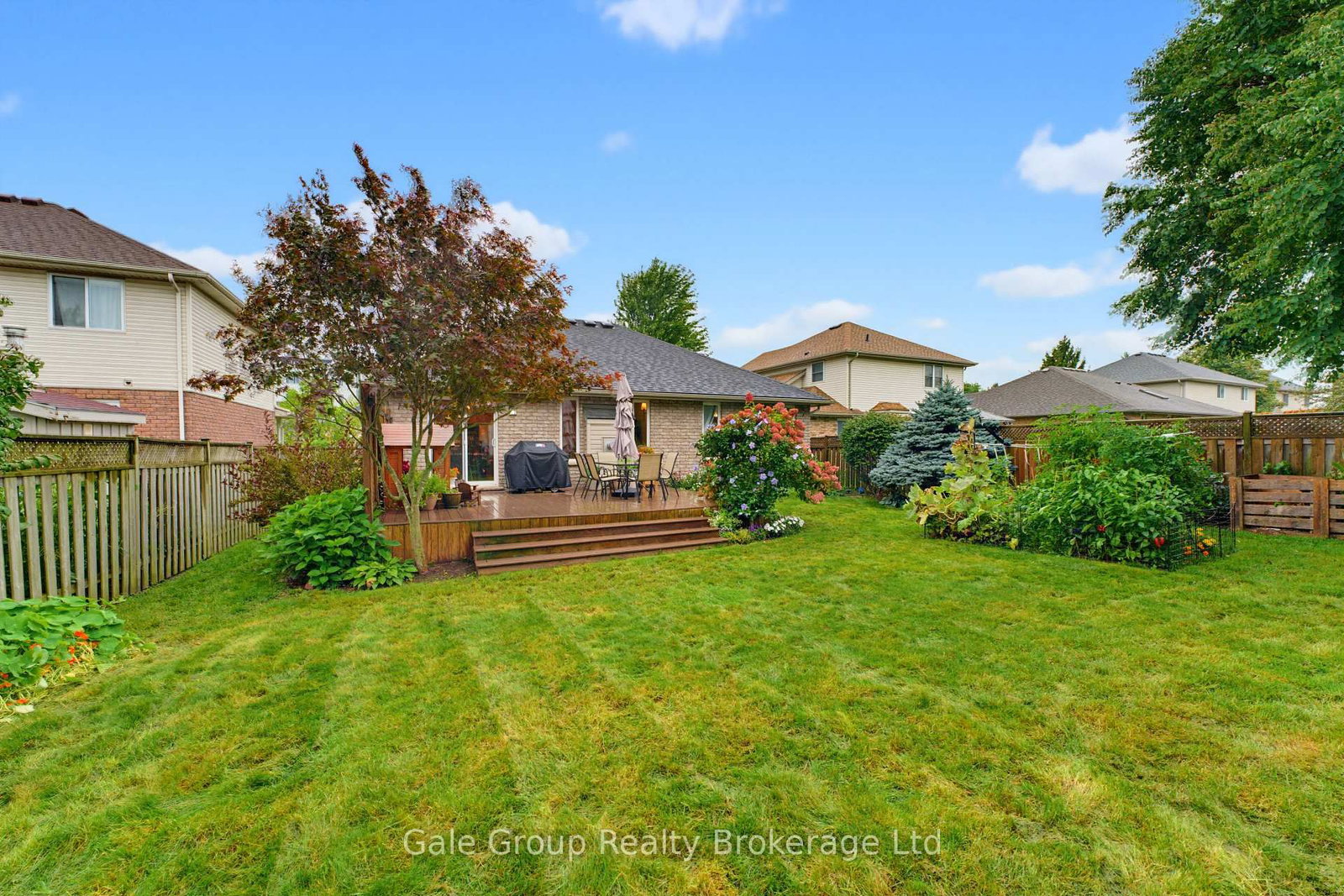 471 Ontario Street • Woodstock, ON photo 36