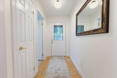 471 Ontario Street • Woodstock, ON photo 5
