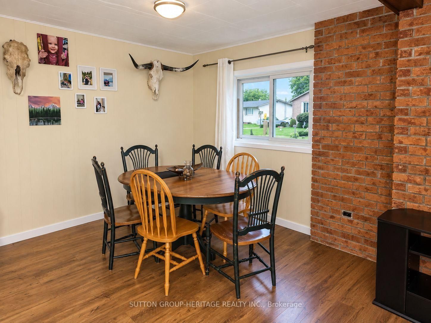 253 Sidney Street • Quinte West, ON photo 11