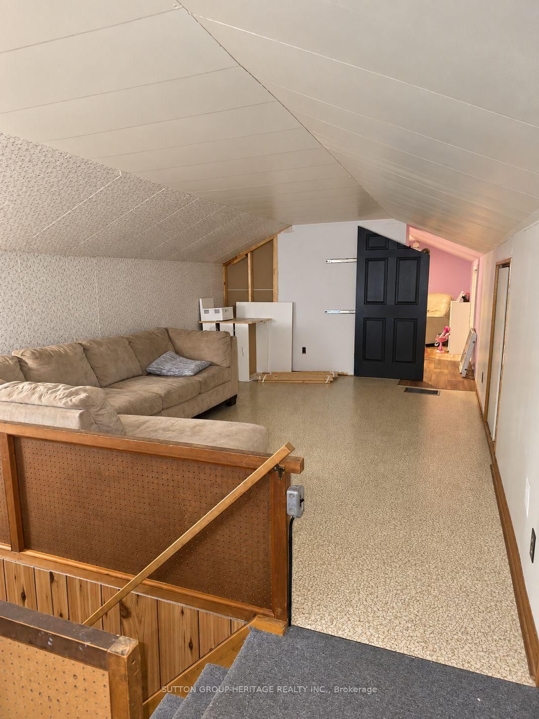 253 Sidney Street • Quinte West, ON photo 15