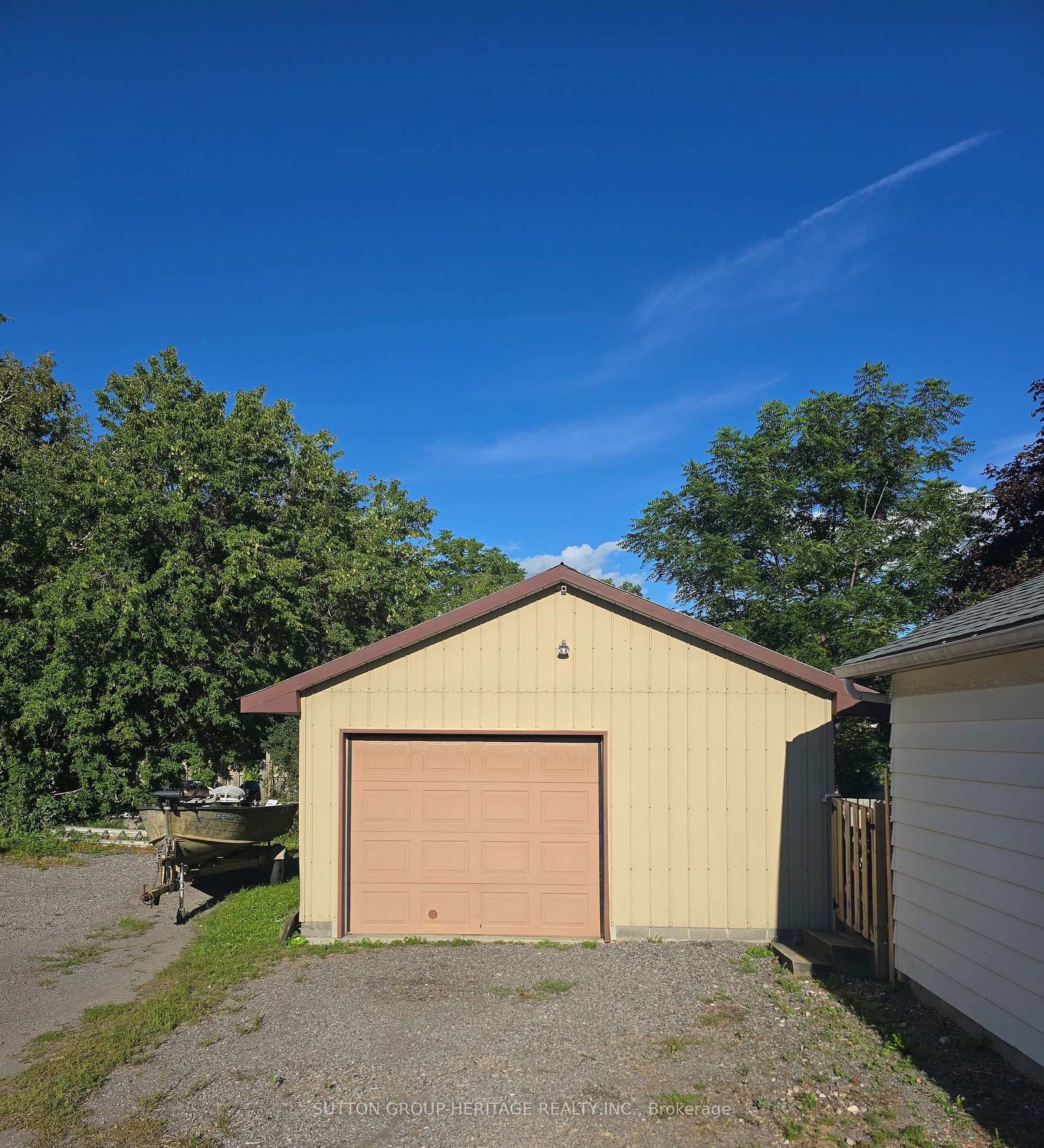 253 Sidney Street • Quinte West, ON photo 4