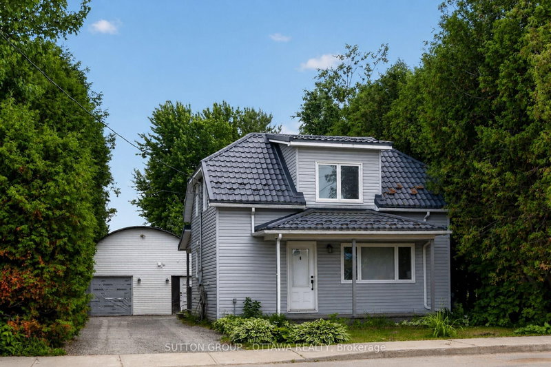2172 Laval Street