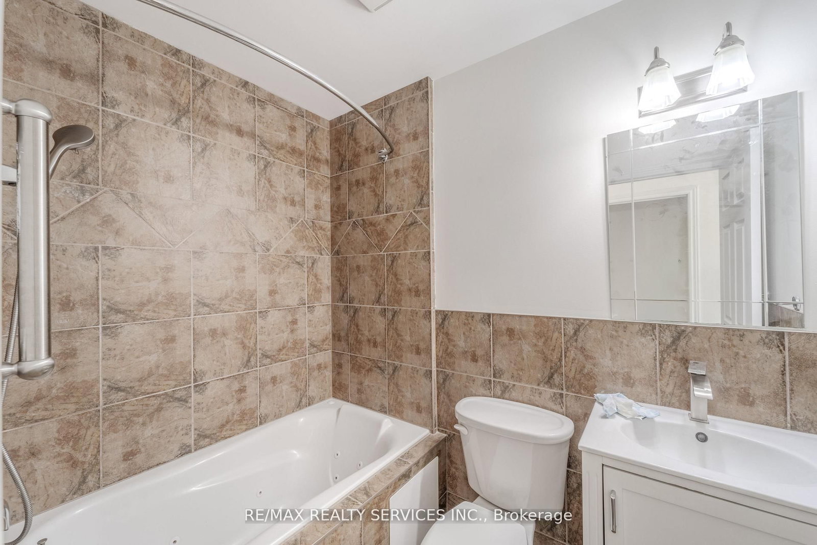 8006 Norton Street S • Niagara Falls, ON photo 36