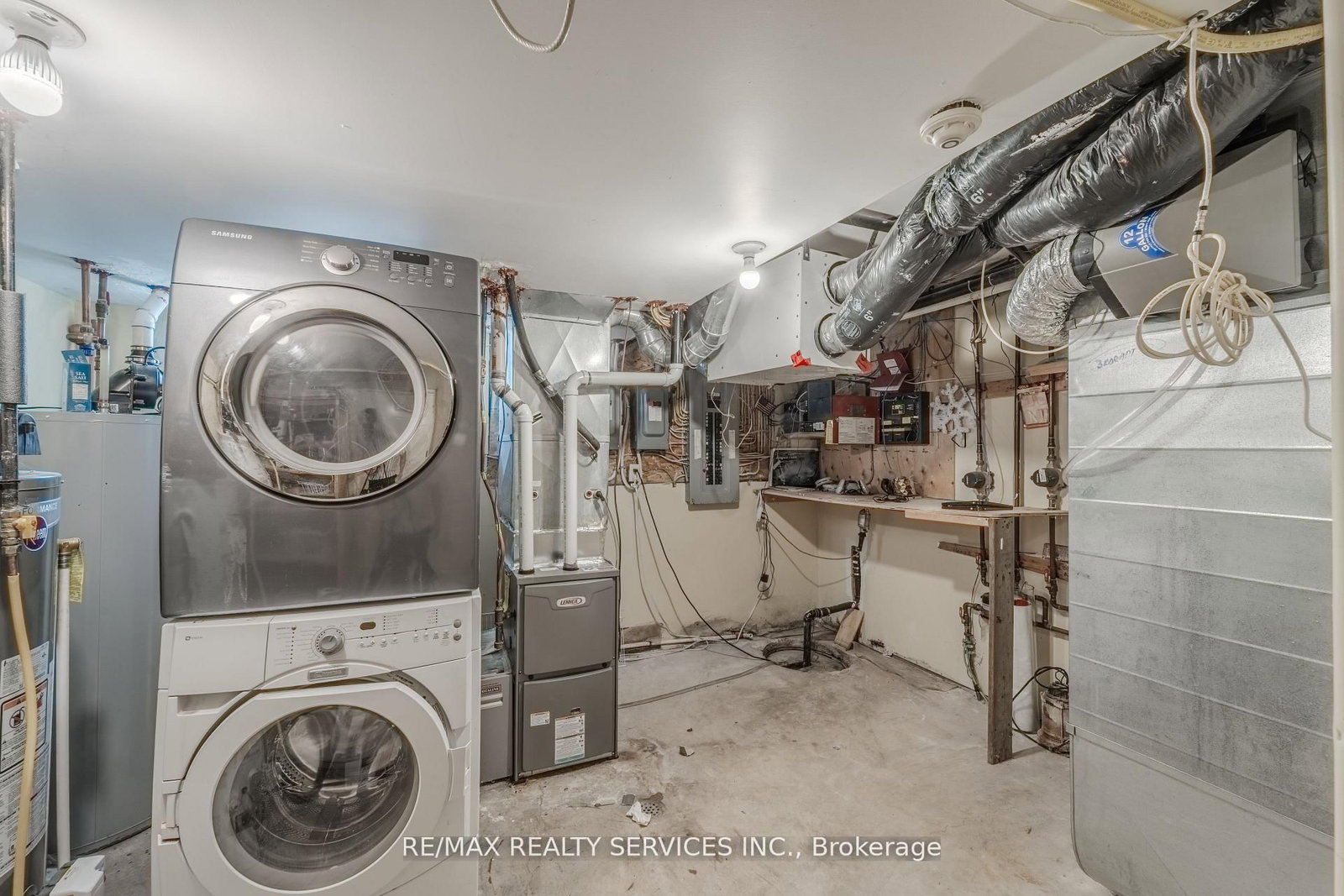 8006 Norton Street S • Niagara Falls, ON photo 38