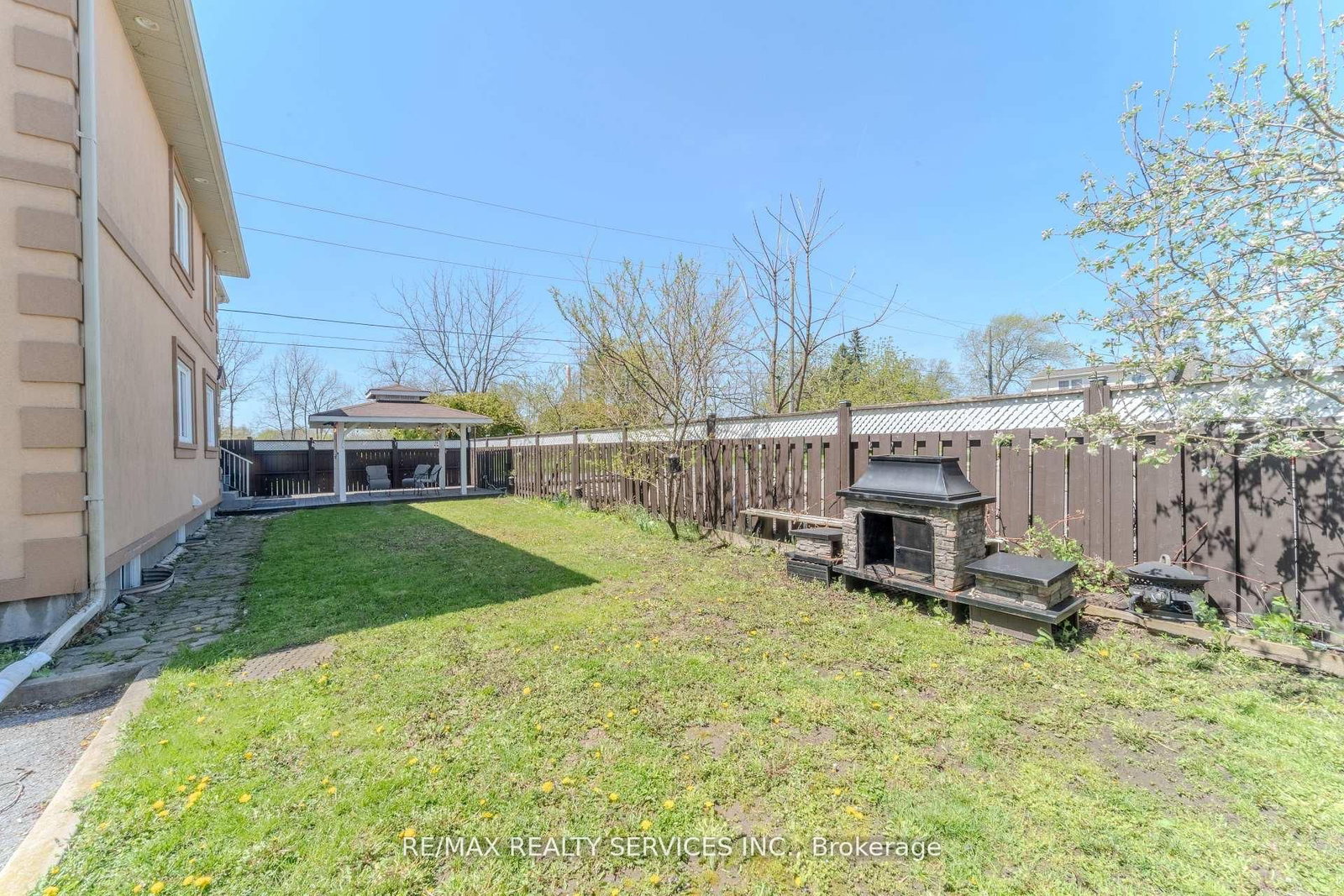 8006 Norton Street S • Niagara Falls, ON photo 39