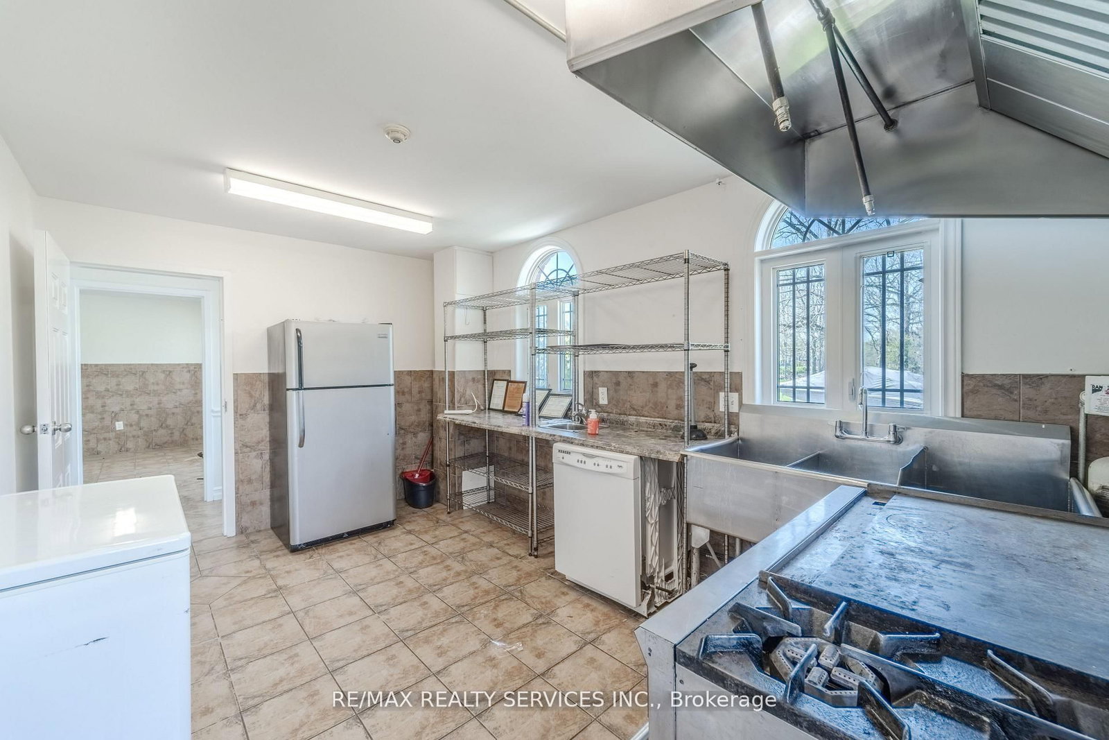 8006 Norton Street S • Niagara Falls, ON photo 9