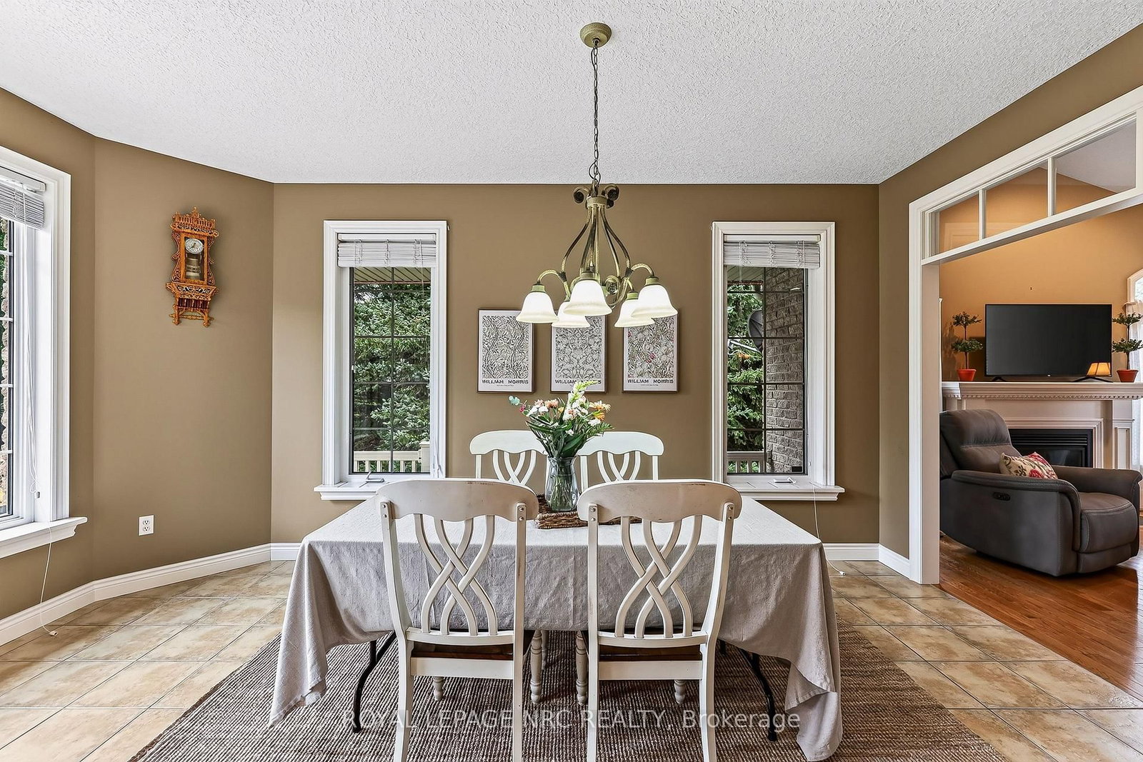 400 Lakeview Drive • Woodstock, ON photo 17