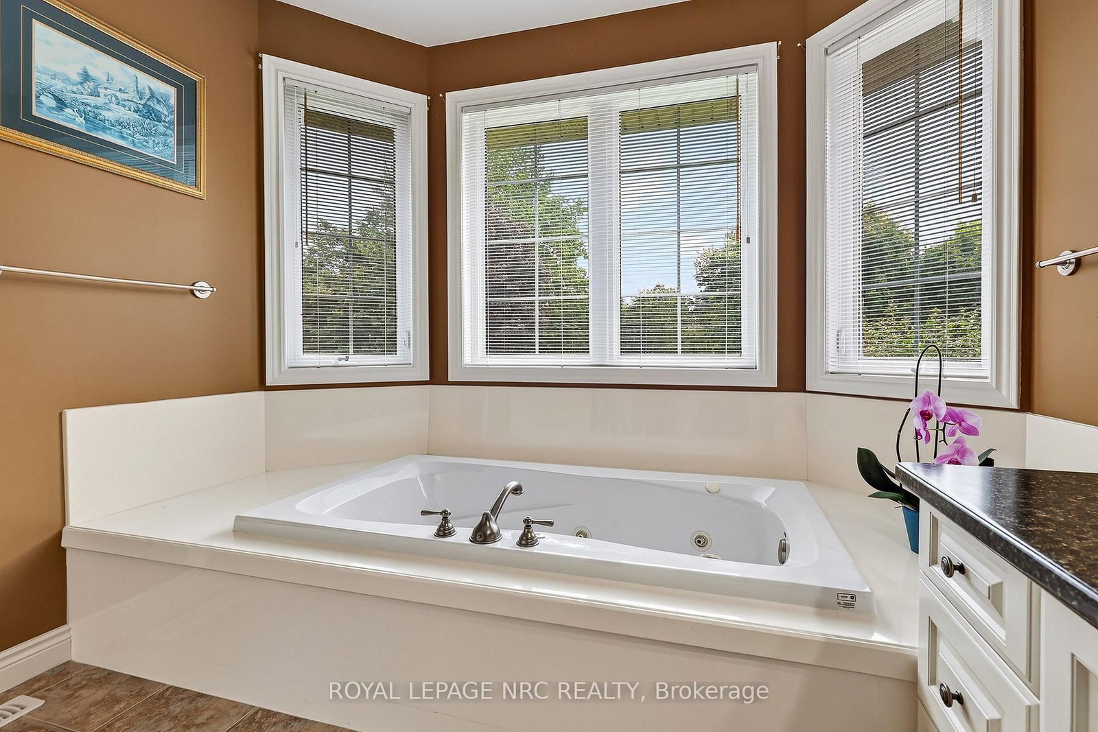 400 Lakeview Drive • Woodstock, ON photo 20