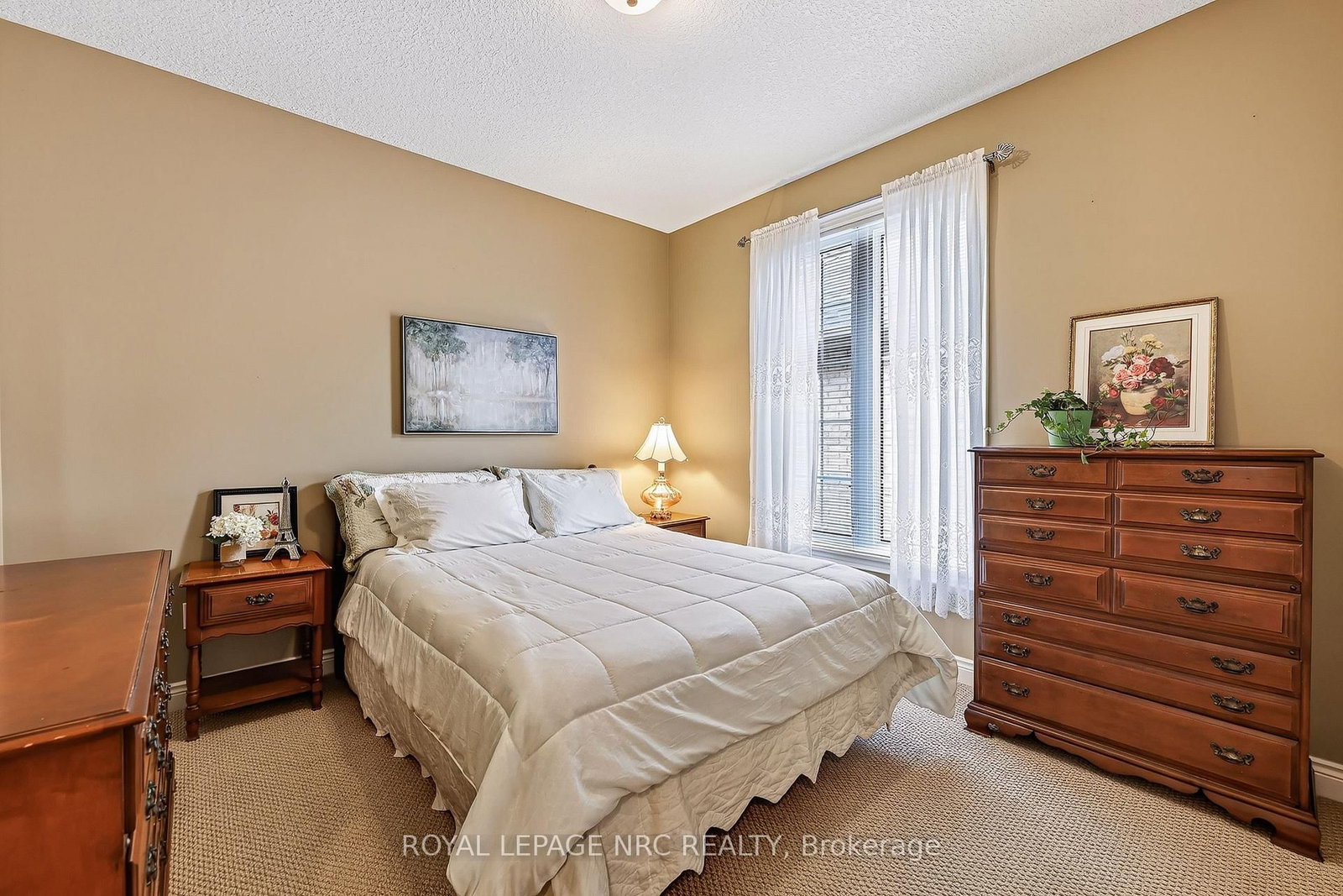 400 Lakeview Drive • Woodstock, ON photo 23