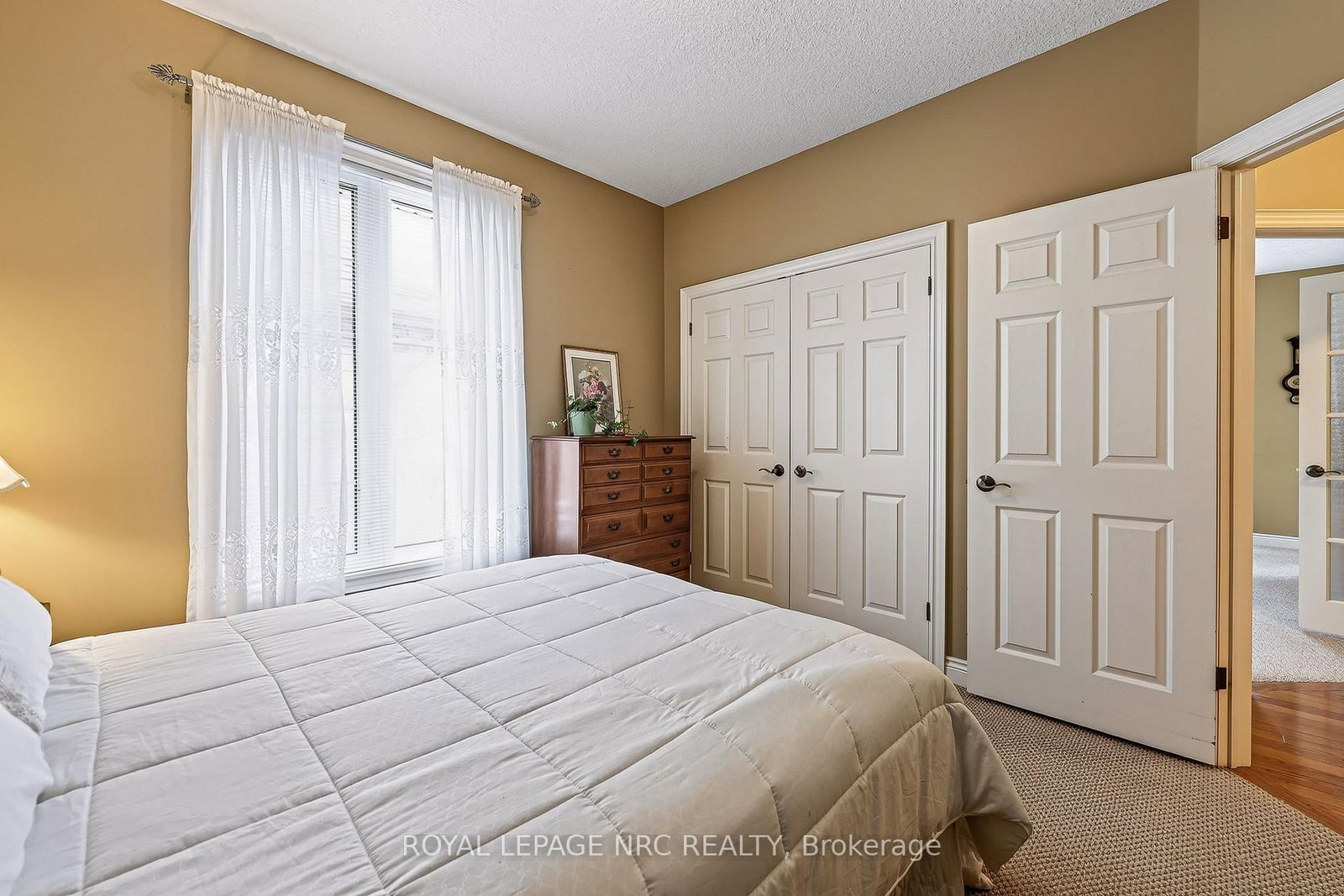 400 Lakeview Drive • Woodstock, ON photo 24