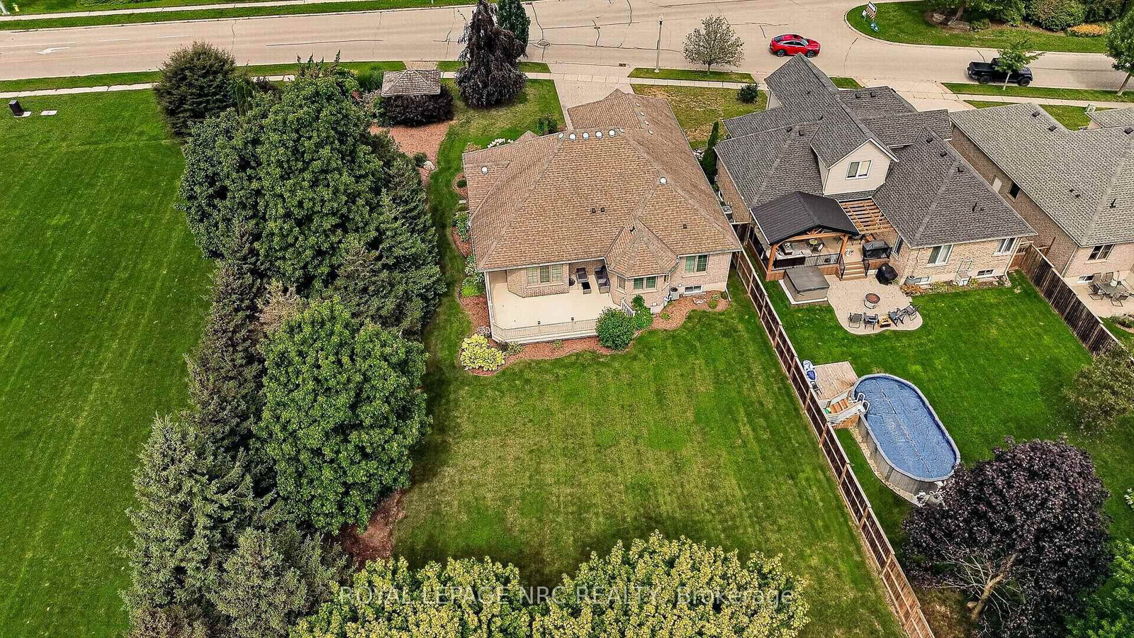 400 Lakeview Drive • Woodstock, ON photo 41
