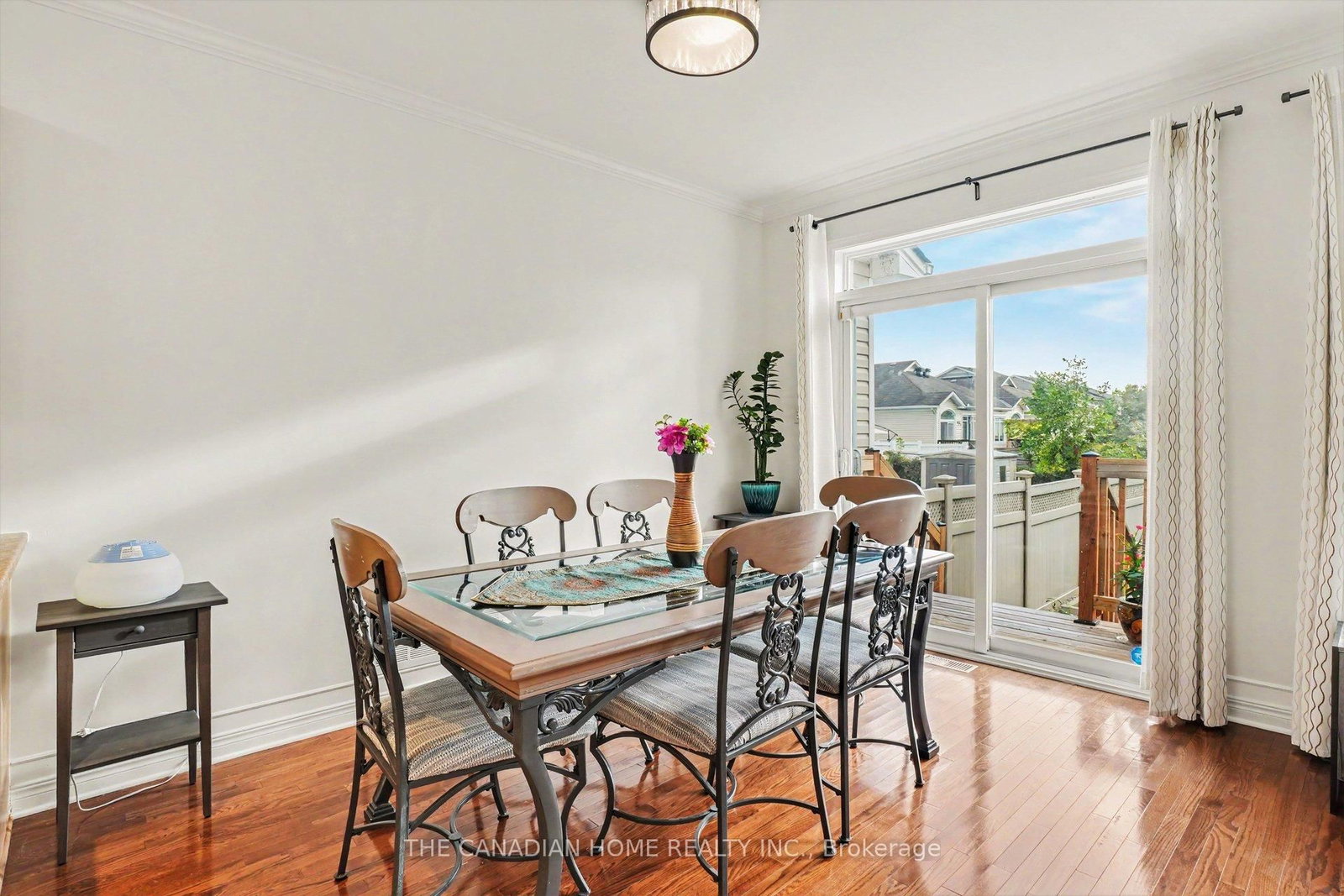 266 Parkin Circle • Ottawa, ON photo 6