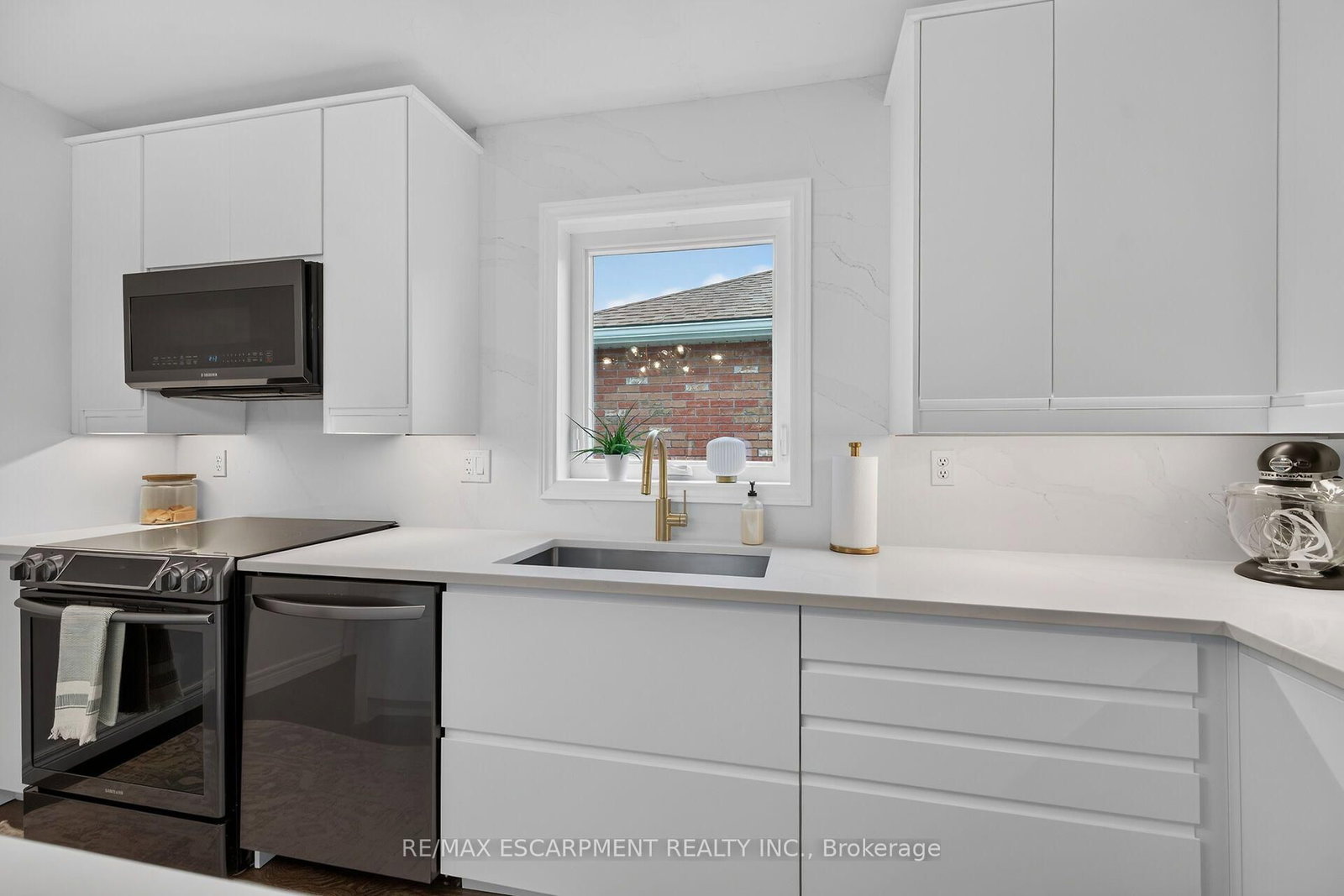 34 Brewster Way • Brantford, ON photo 17
