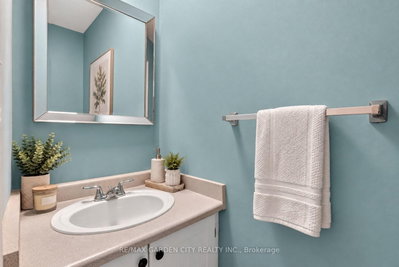 1115 Paramount Drive • #88 • Hamilton, ON photo 4