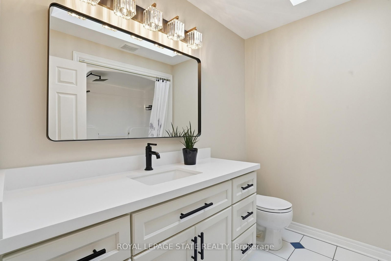 56 MCCAFFERY Crescent • St. Catharines, ON photo 32