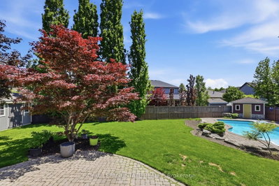 56 MCCAFFERY Crescent • St. Catharines, ON photo 8