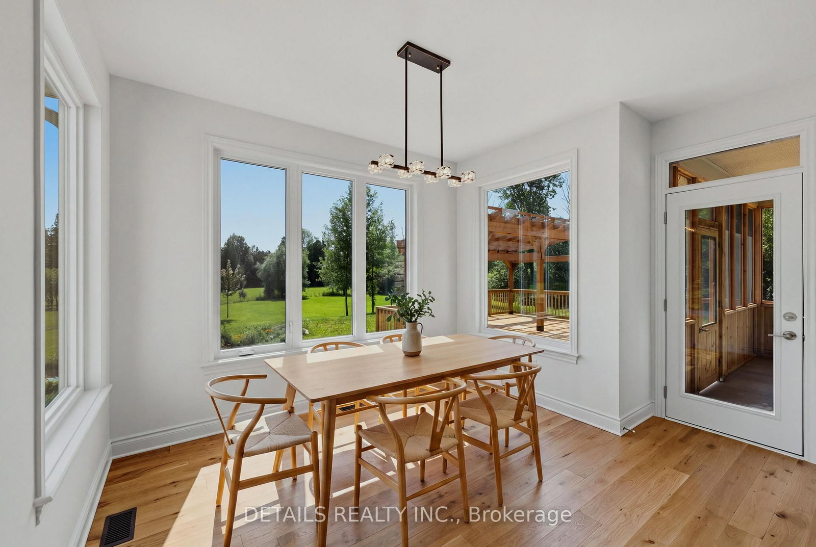 28 Ridingview Crescent • Ottawa, ON photo 13