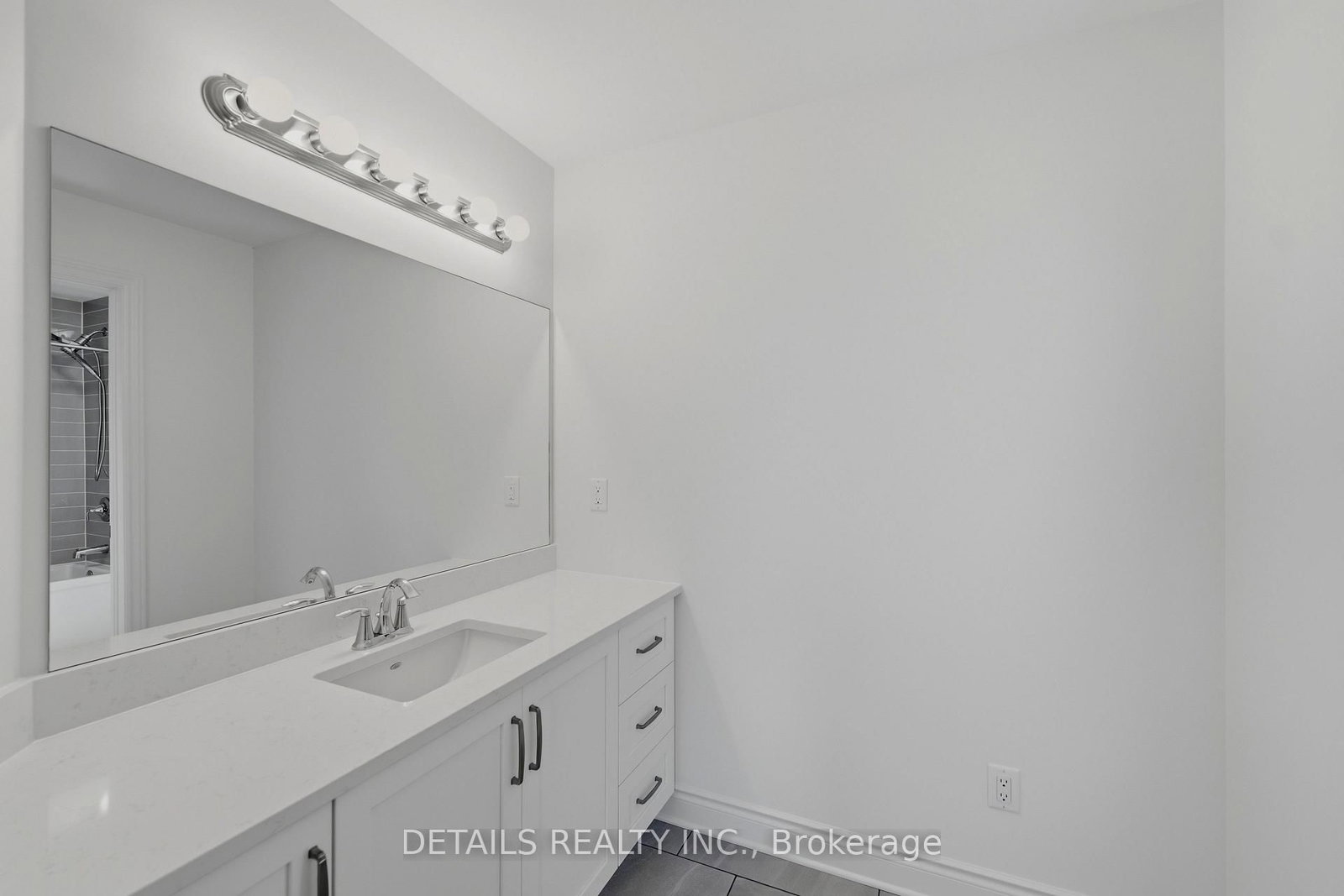 28 Ridingview Crescent • Ottawa, ON photo 32