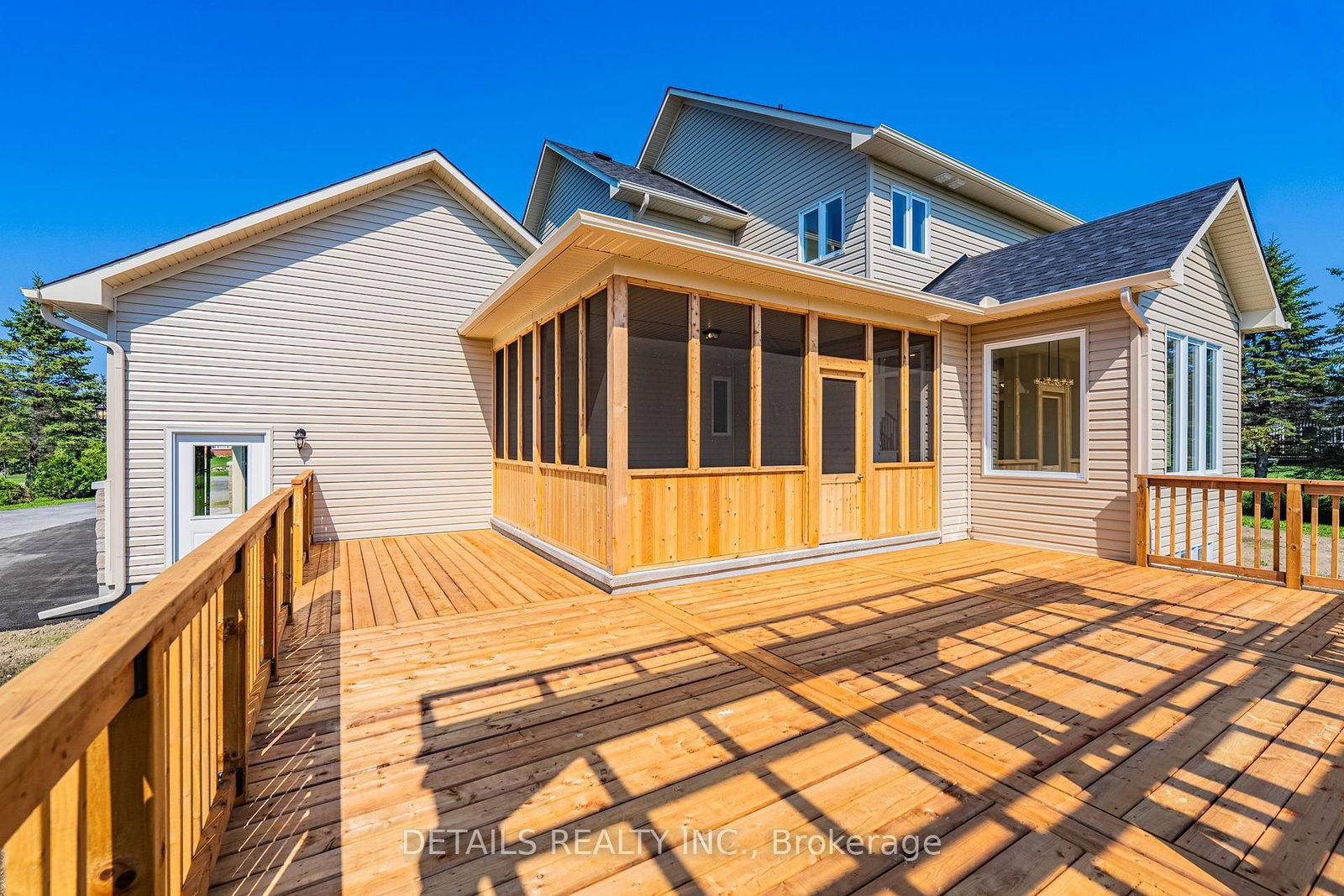28 Ridingview Crescent • Ottawa, ON photo 40