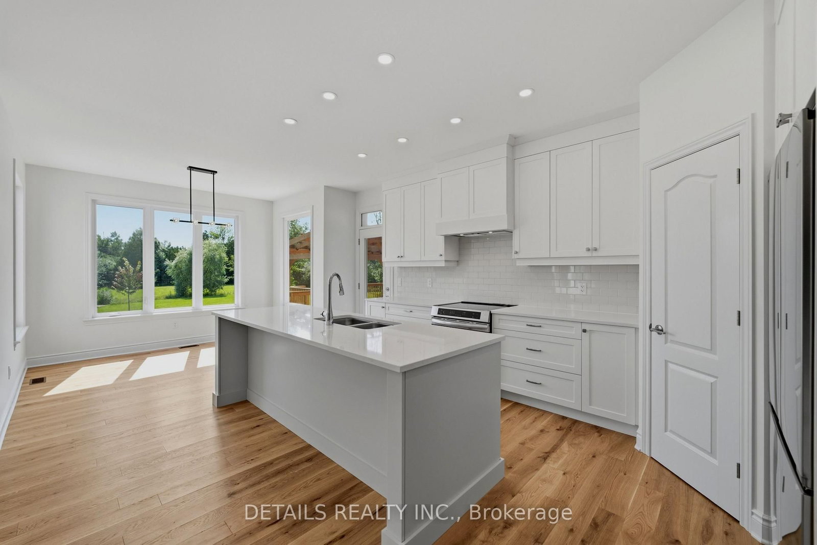 28 Ridingview Crescent • Ottawa, ON photo 9