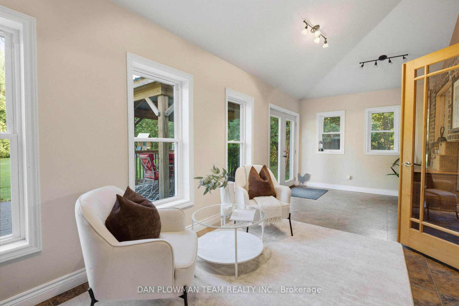 9 Valley Road • Cavan Monaghan, ON photo 14